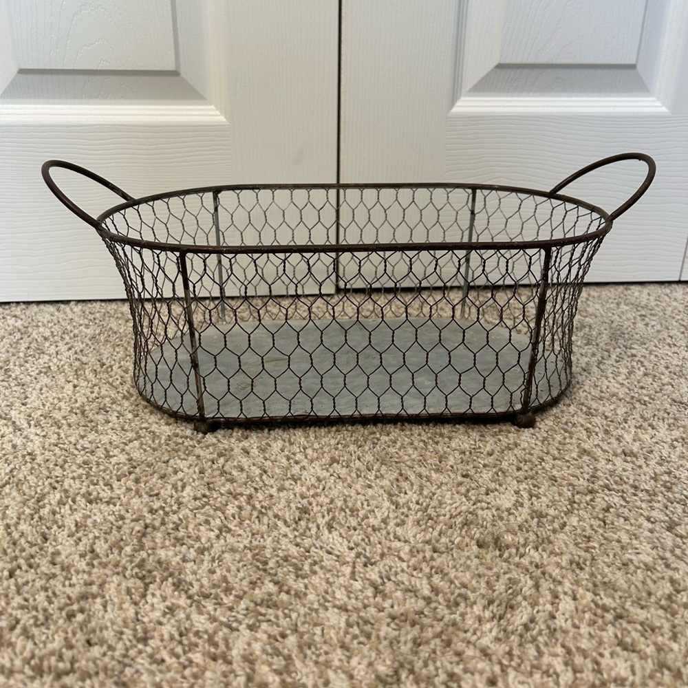 Rustic Wire Basket with Handles